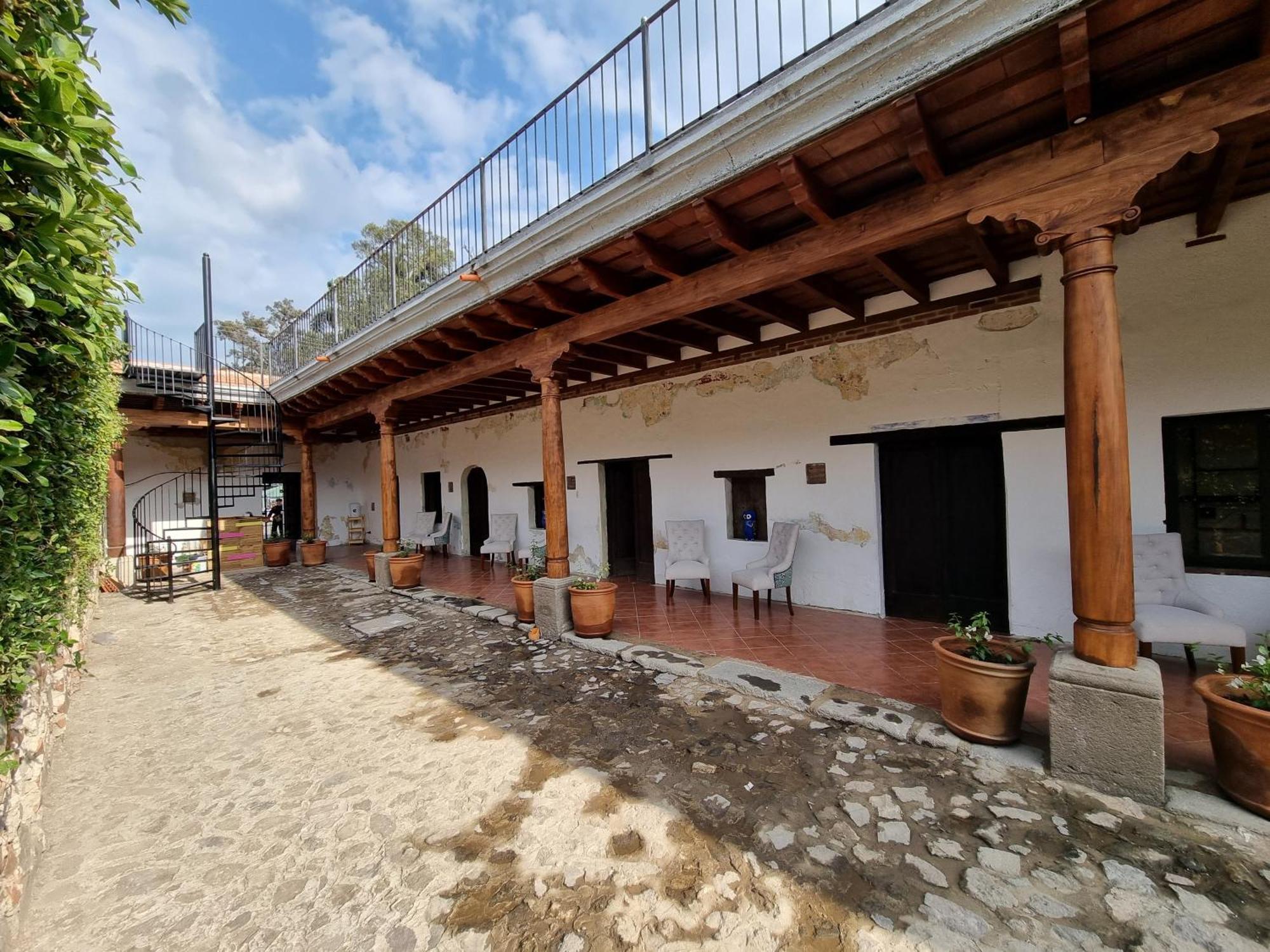 Central Hostel San Sebastian Antigua Екстер'єр фото