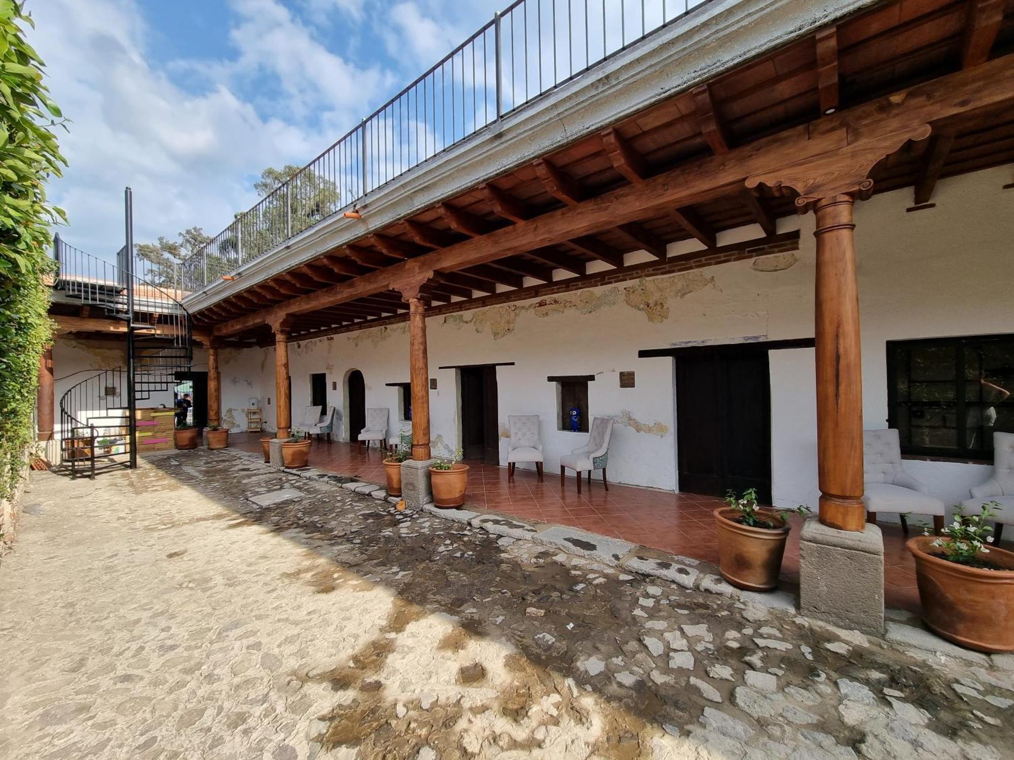 Central Hostel San Sebastian Antigua Екстер'єр фото